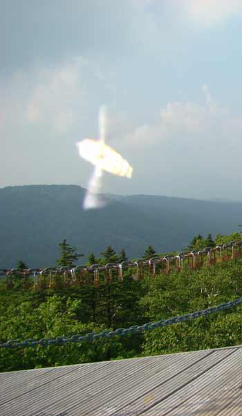 ufo着陆事件 凤凰山ufo神秘着陆再现(图)